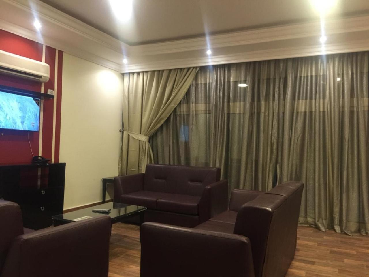 Hotel & Resort Golden Marina Янбу Екстериор снимка