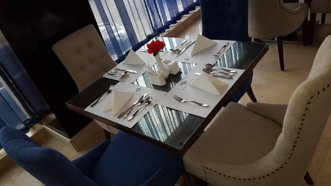 Hotel & Resort Golden Marina Янбу Екстериор снимка